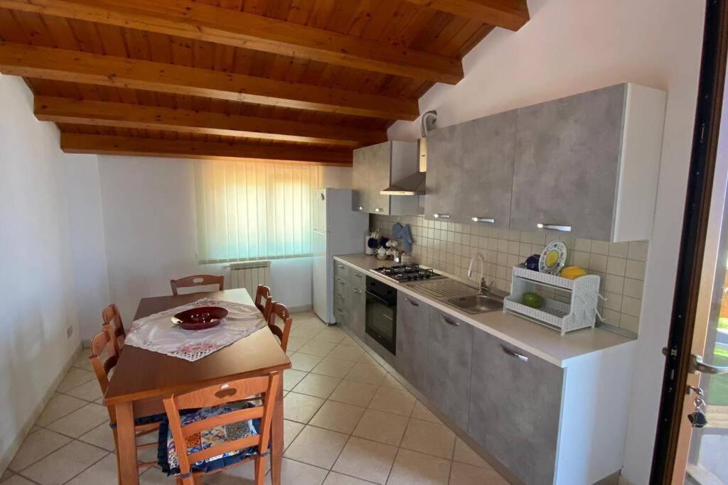 Loft Incantevole Con Idromassaggio Esterno Privato Patti Exterior photo